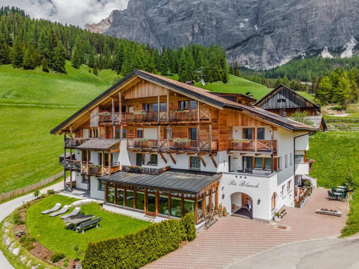 B&B - Hotel Ciasa Rue Blanch San Cassiano  Zewnętrze zdjęcie