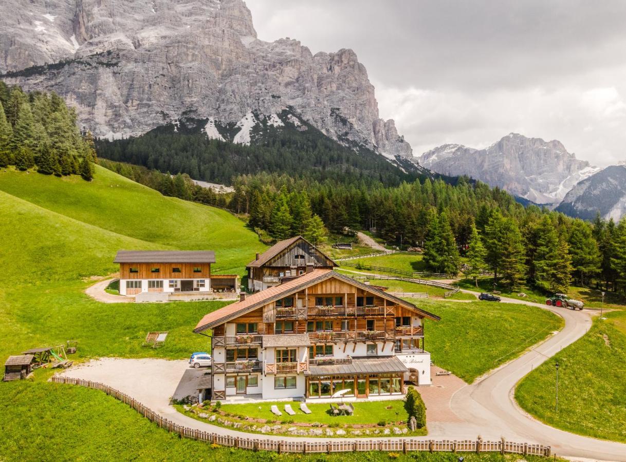 B&B - Hotel Ciasa Rue Blanch San Cassiano  Zewnętrze zdjęcie