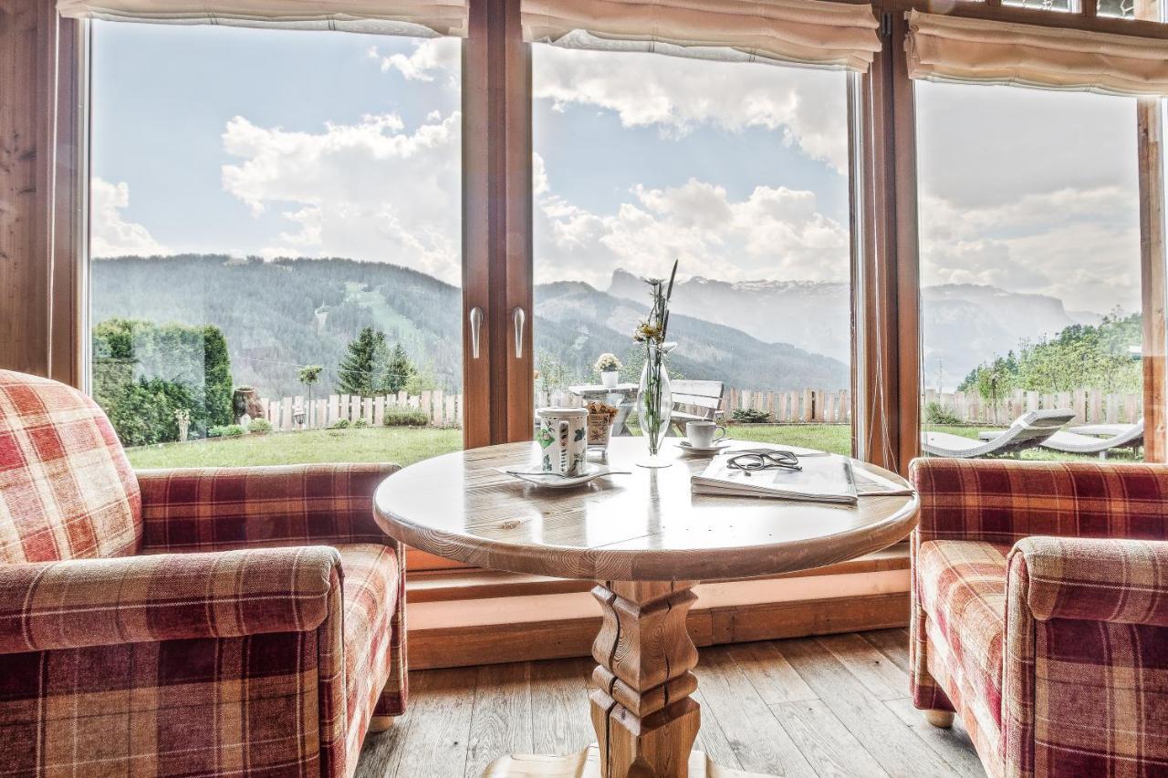 B&B - Hotel Ciasa Rue Blanch San Cassiano  Zewnętrze zdjęcie